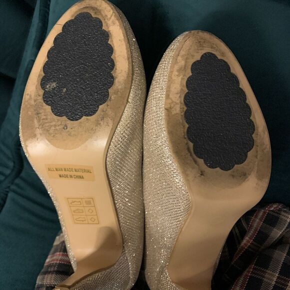 Bella Marie Womens 8.5 Gold Glitter Heel - Fancy Glitz Sparkle - Picture 12 of 12